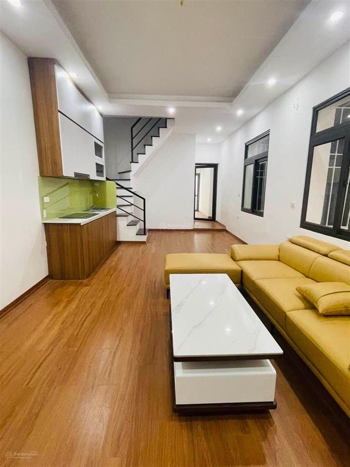 Bán gấp tập thể đh sư phạm, trần quốc hoàn  126m  tầng 4  3 ngủ  2wc đầu hồi siêu thoáng, vip