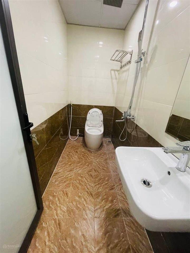 Bán gấp tập thể đh sư phạm, trần quốc hoàn  126m  tầng 4  3 ngủ  2wc đầu hồi siêu thoáng, vip