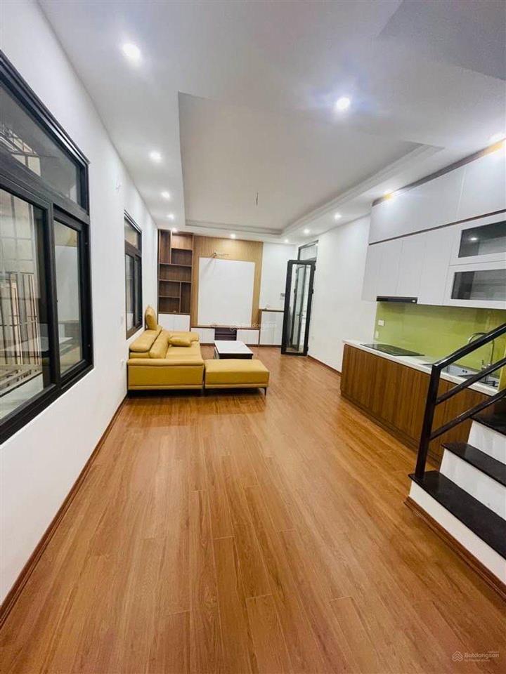 Bán gấp tập thể đh sư phạm, trần quốc hoàn  126m  tầng 4  3 ngủ  2wc đầu hồi siêu thoáng, vip