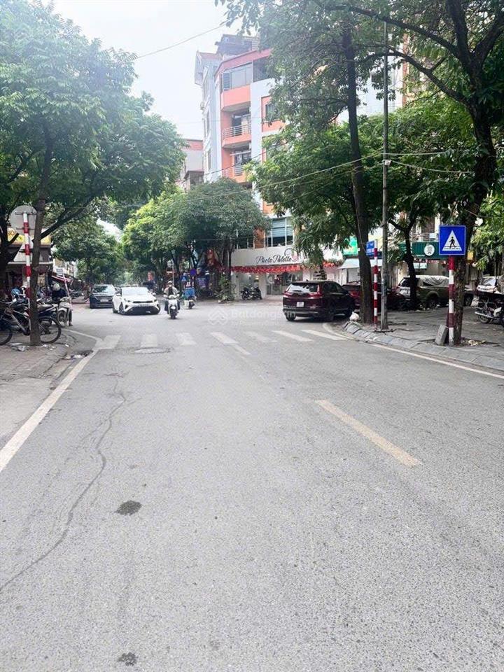 Mặt phố dương khuê, cầu giấy, bán đất tặng nhà 46m mặt tiền 4.5m vỉa hè rộng kinh doanh đa dạng
