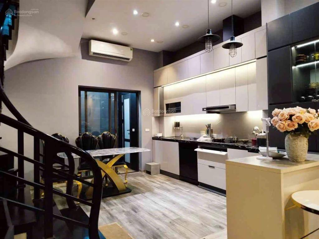 Phân lô phố trung kính 50m 5 tầng mặt tiền 5m ô tô đỗ cửa thoáng trước sau hàng hiếm cầu giấy