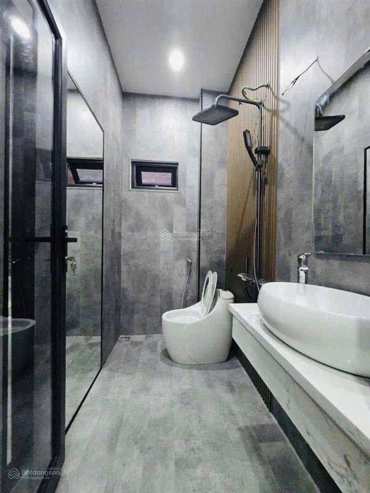 Phân lô phố cầu giấy 38m 4 tầng 4 ngủ đầy đủ công năng nhà đẹp ở ngay trung tâm quận cầu