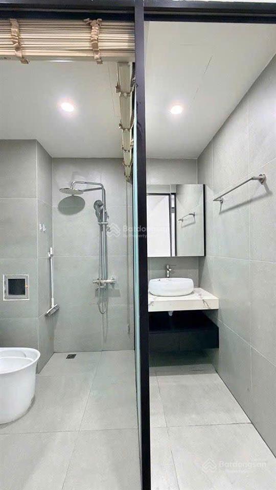 Bán gấp giảm 700tr cc trần đăng ninh,trần quý kiên tòa n03 51m 2ngủ  full nội thấtview đẹp