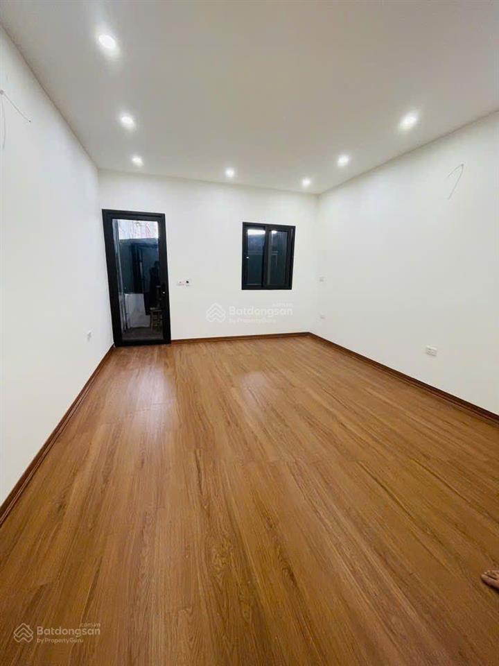 Tập thể căn penhoues đại học sư phạm, phố trần quốc hoàn  46m/120m 3 ngủ, 2wc full nội thất