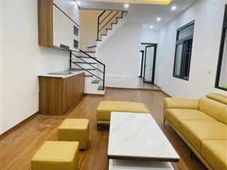 Tập thể căn penhoues đại học sư phạm, phố trần quốc hoàn  46m/120m 3 ngủ, 2wc full nội thất