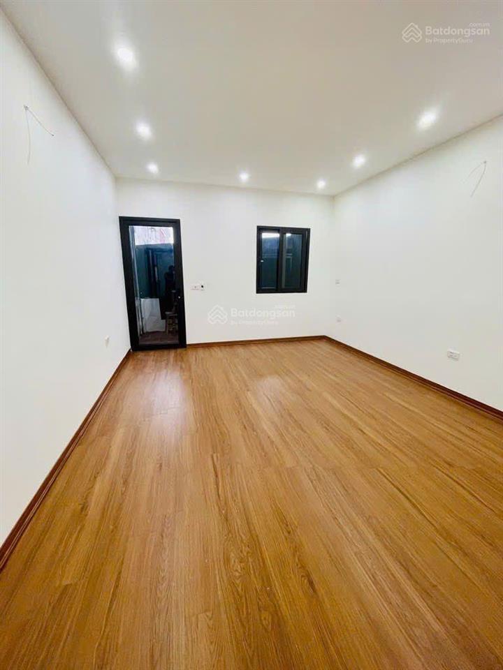Tập thể căn penhoues đại học sư phạm, phố trần quốc hoàn  46m/120m 3 ngủ, 2wc full nội thất