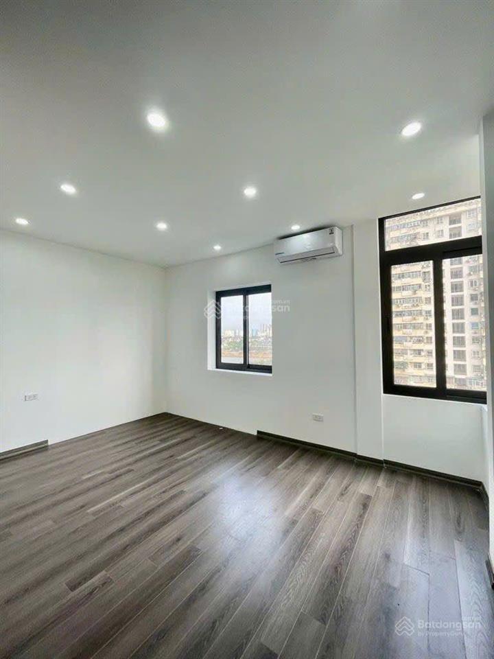 Chung cư b6a nam trung yên 60m  2ngủ, 2wc, full nội thất tầng giữa, ban công hướng đông nam