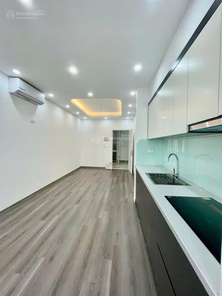 Chung cư b6a nam trung yên 60m  2ngủ, 2wc, full nội thất tầng giữa, ban công hướng đông nam