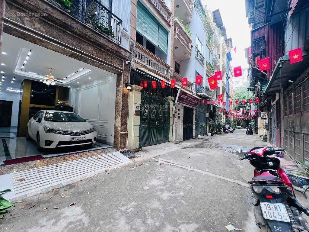 Giảm 2 tỷ phân lô hoàng quốc việt, cầu giấy nhà mới như khách sạn 5 sao 60m 6 tầngô tô ngủ trong