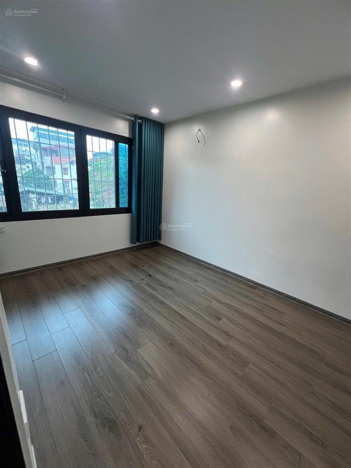 Bán gấp tập thể tầng 3 đồng xa, mai dịch 90m 3 ngủ 2wc thoáng sáng mọi phòng, tiện ích bạt ngàn