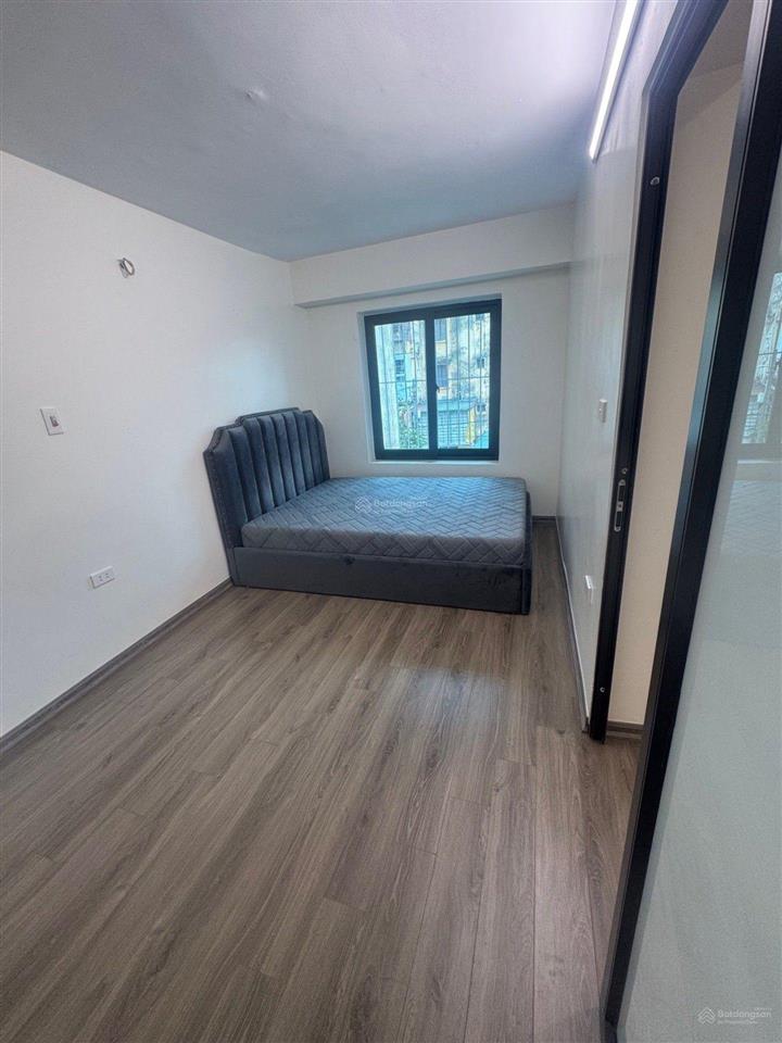Bán gấp tập thể tầng 3 đồng xa, mai dịch 90m 3 ngủ 2wc thoáng sáng mọi phòng, tiện ích bạt ngàn
