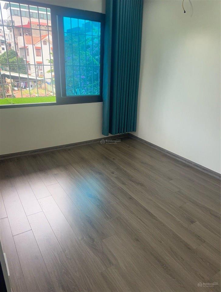 Bán gấp tập thể tầng 3 đồng xa, mai dịch 90m 3 ngủ 2wc thoáng sáng mọi phòng, tiện ích bạt ngàn