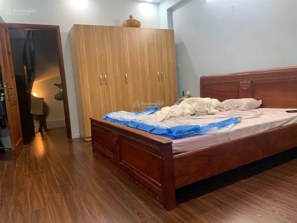 Giảm 800tr phố trần quốc hoàn 40m,6 tầng thang máy,ô tô tránh vỉa hè kinh doanh đỉnh, đại học xung
