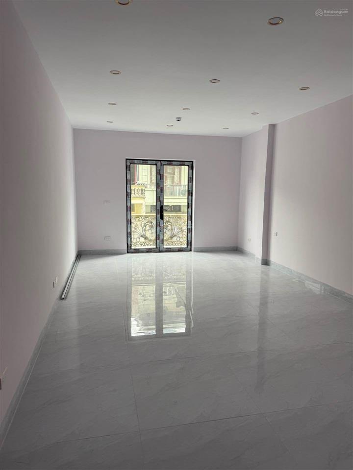 Bán gấp mặt phố phạm thận duật, cầu giấy  50m  8 tầng thang máy thông sàn, phân lô vip ô tô tránh