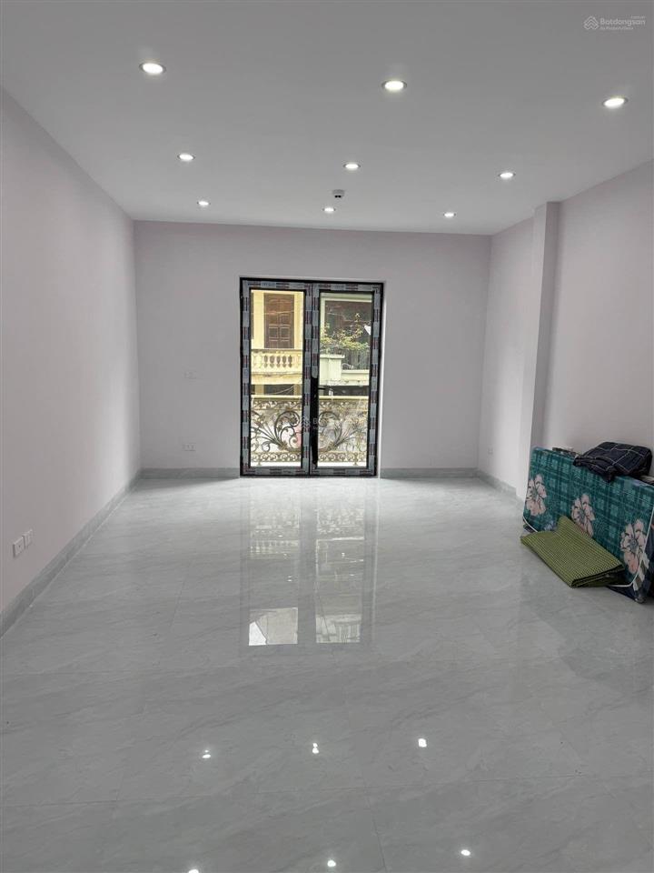Bán gấp mặt phố phạm thận duật, cầu giấy  50m  8 tầng thang máy thông sàn, phân lô vip ô tô tránh