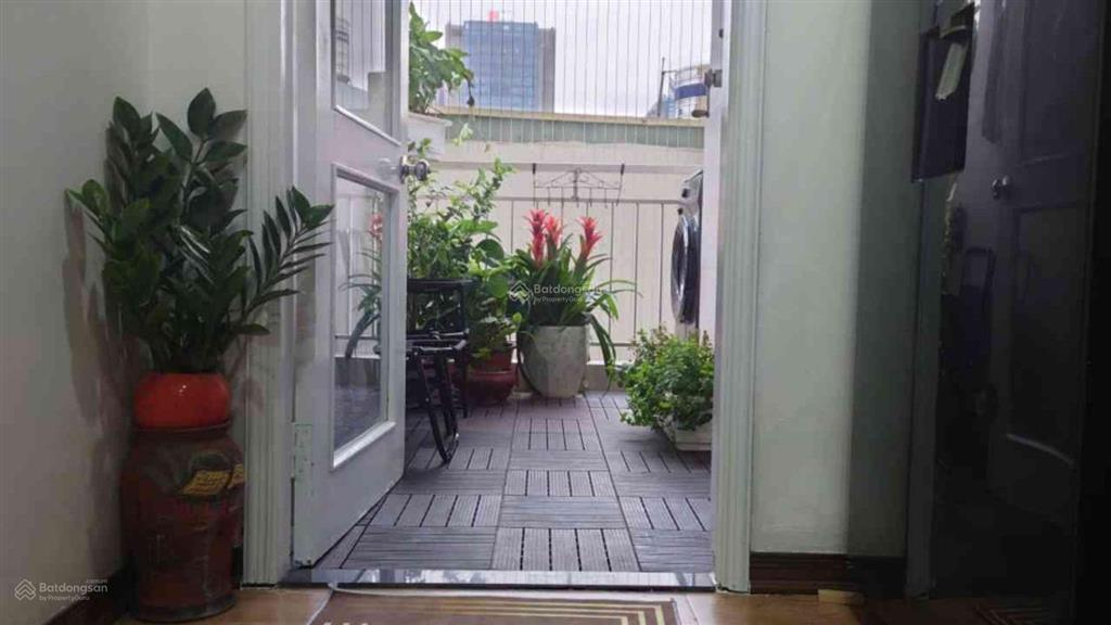 Chung cư 137 nguyễn ngọc vũ, cầu giấy 80m 3 ngủ, 2 wc  tầng đẹp, full nội thất, view đẹp,