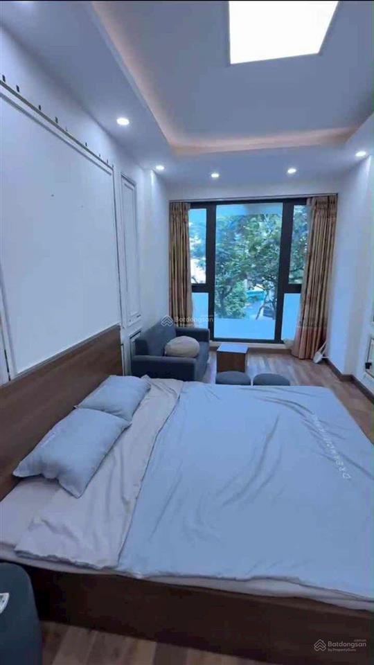 Mặt phố trần đăng ninh, cầu giấy 40m  7 tầng thang máy, vỉa hè rộng kinh doanh đỉnh. dòng tiền
