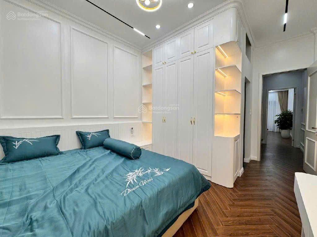 Bán gấp giảm 2 tỷ hoàng quốc việt, cầu giấy. nhà mới như khách sạn 5 sao, 60m², 6 tầng, ô tô ngủ