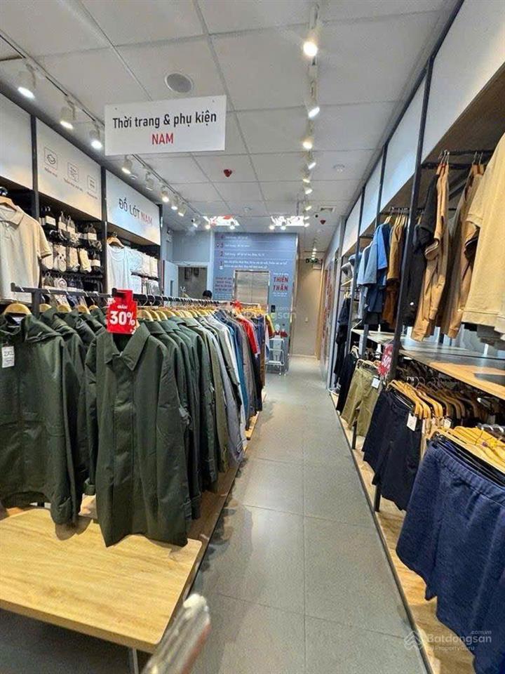 Mặt phố cầu giấy, 67m², 5 tầng thông sàn thang máy, lô góc dòng tiền khủng 120tr/tháng  kinh doanh