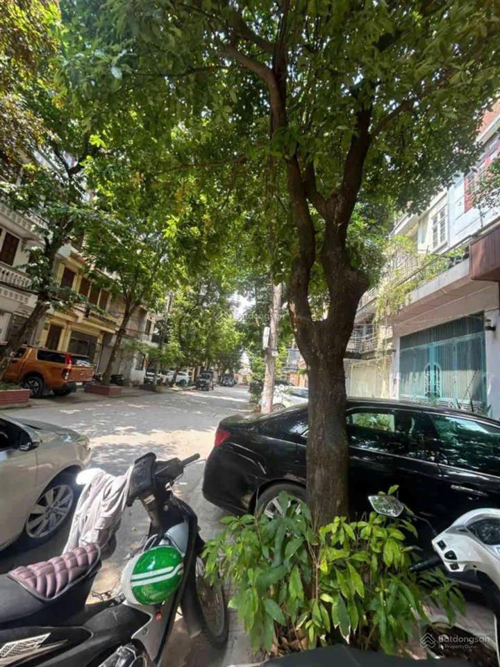 Bán gấp phân lô cầu diễn, cạnh goldmark city 61m 7 tầng thang máy vỉa hè 4m kinh doanh đỉnh