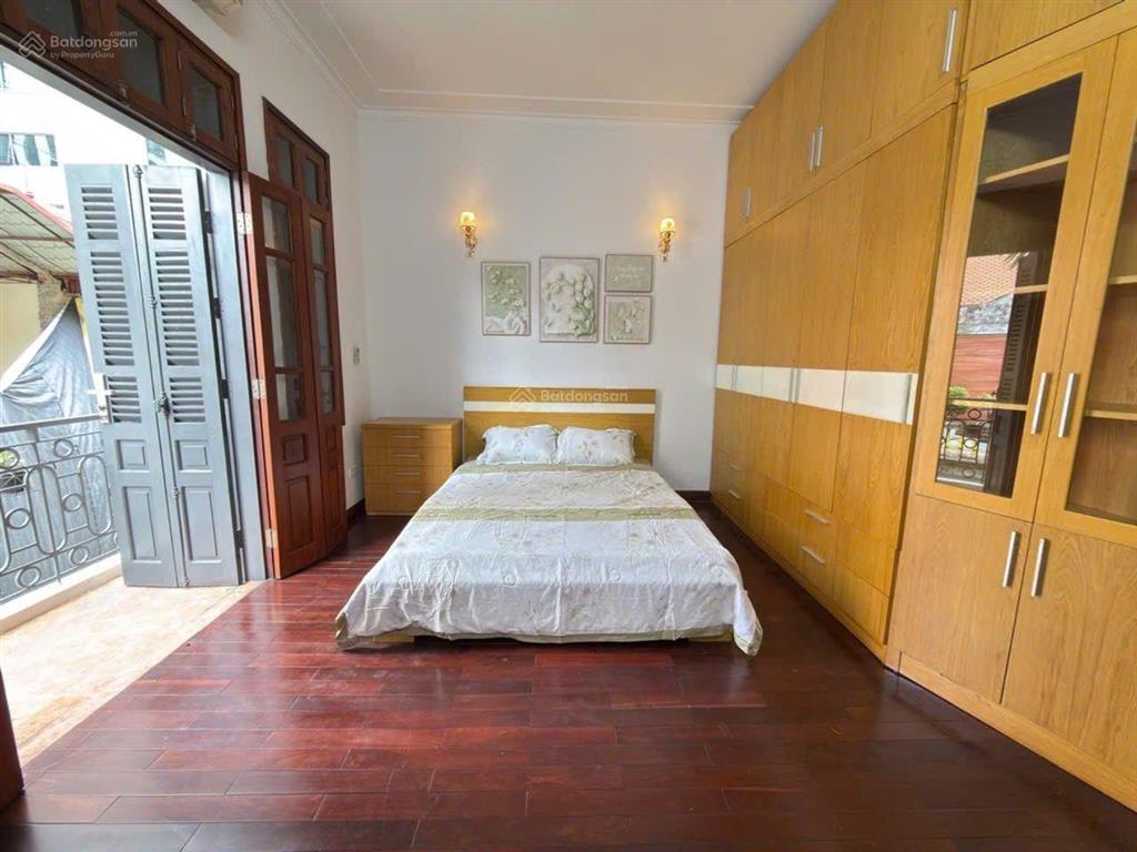 Bán gấp phố trần quốc hoàn, cầu giấy 60m  5 tầng, ô chờ thang máy  ô tô ngủ trong nhà, kd đỉnh