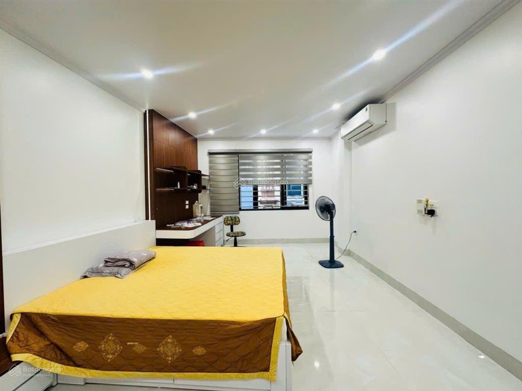 Bán gấp phố trần quốc vượng, cầu giấy 47m 7 tầng thang máy ô tô tránh kinh doanh đỉnh