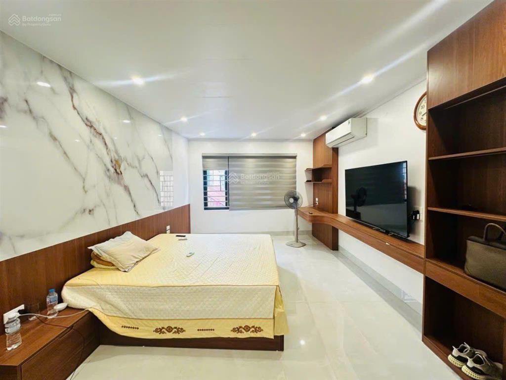 Bán gấp phố trần quốc vượng, cầu giấy 47m 7 tầng thang máy ô tô tránh kinh doanh đỉnh