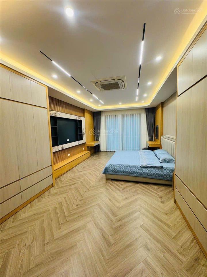 Giảm 2 tỷ phố phùng chí kiên cầu giấy  56m  7 tầng thang máy  gara 2 ô tô trong nhà, tiện ích