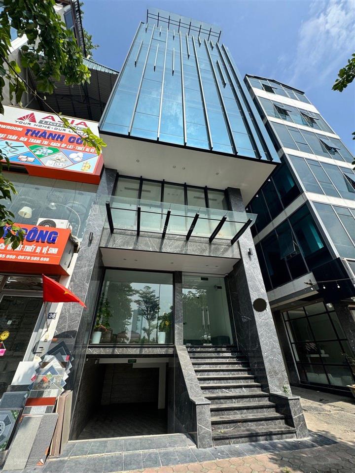Mặt phố trần vỹ 75m2  view hồ tòa nhà 8 tầng có hầm thông sàn vị trí đẹp kinh doanh đỉnh