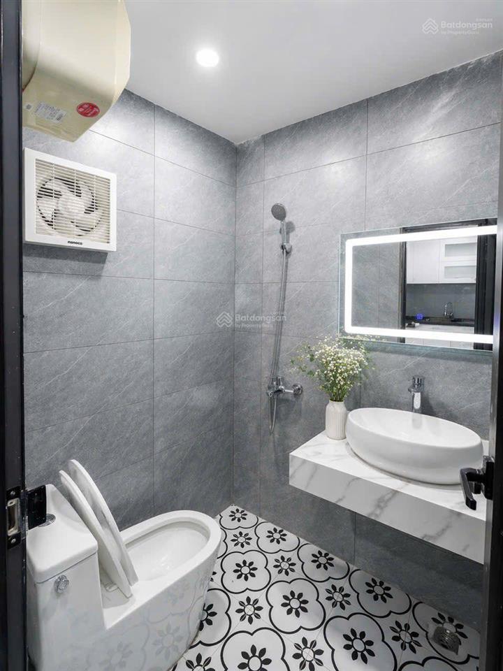 Tập thể tầng 2 nhà hát chèo việt nam phố doãn kế thiện45m22 ngủfull nội thất, tiện ích bạt ngàn