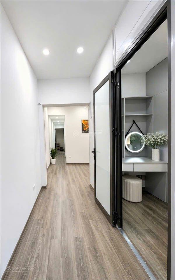 Tập thể tầng 2 nhà hát chèo việt nam phố doãn kế thiện45m22 ngủfull nội thất, tiện ích bạt ngàn