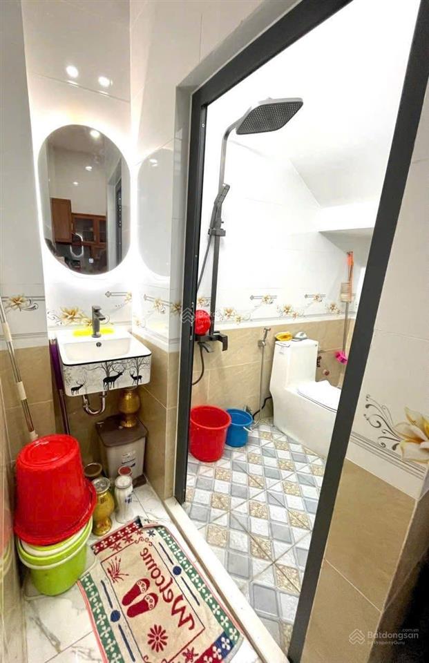 Nhà mt 3 tầng mới xây, rất đẹp, 3.5m x 20m, 2pn, 3wc, mặt tiền an dương vương, kinh doanh buôn bán