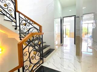 Nhà mt 3 tầng mới xây, rất đẹp, 3.5m x 20m, 2pn, 3wc, mặt tiền an dương vương, kinh doanh buôn bán