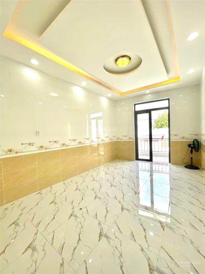 Nhà mt 3 tầng mới xây, rất đẹp, 3.5m x 20m, 2pn, 3wc, mặt tiền an dương vương, kinh doanh buôn bán