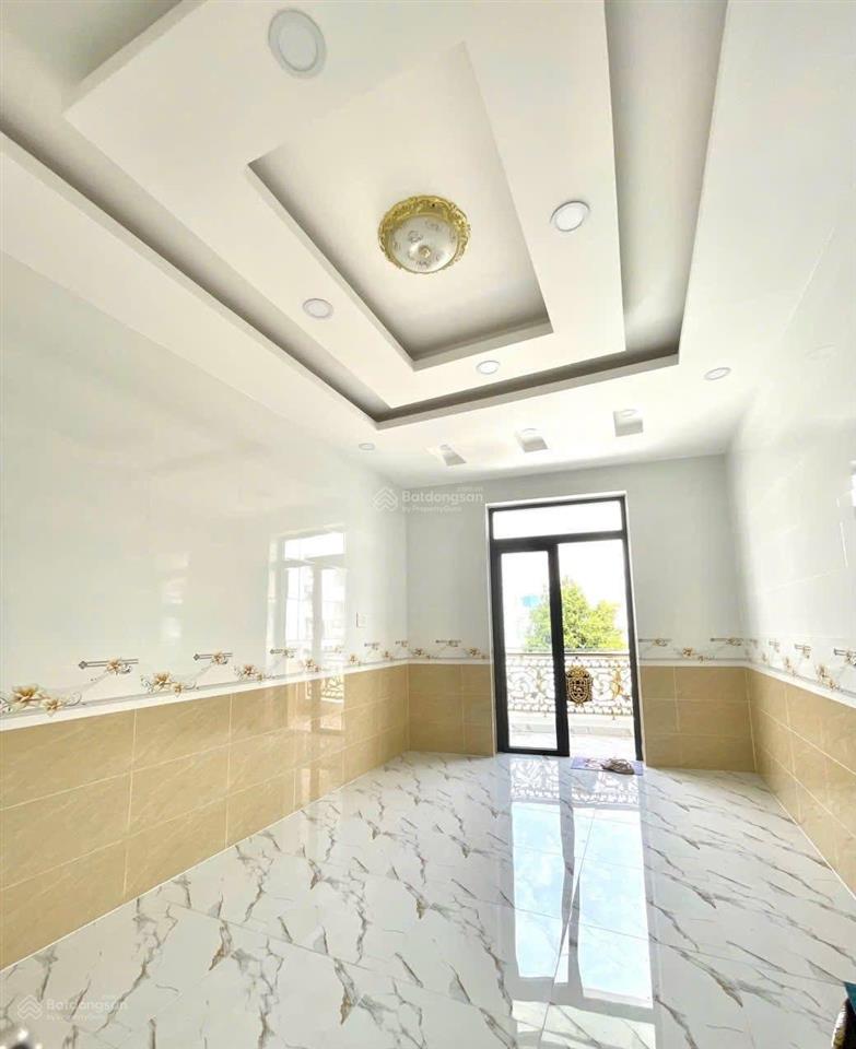 Nhà mt 3 tầng mới xây, rất đẹp, 3.5m x 20m, 2pn, 3wc, mặt tiền an dương vương, kinh doanh buôn bán