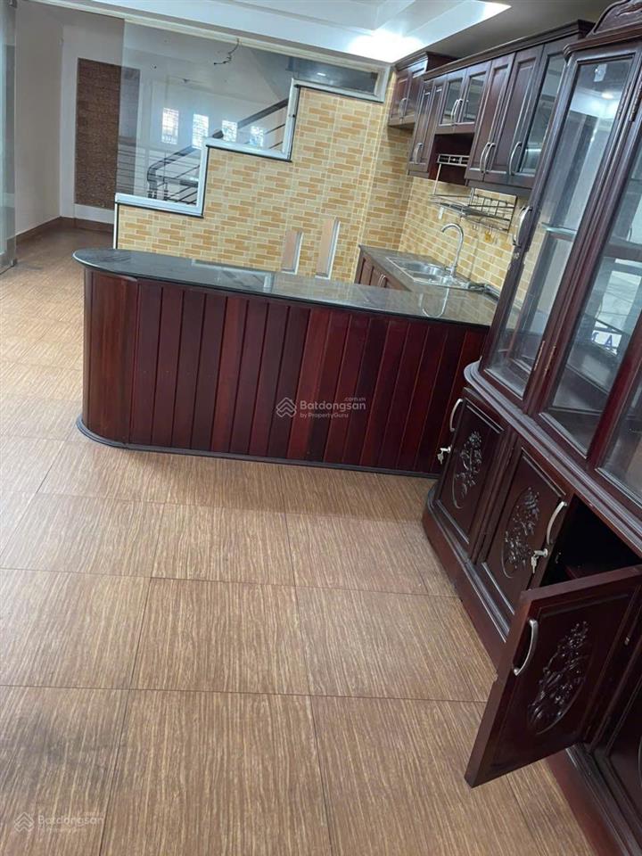 Nhà 6 tầng đúc, mới đẹp, 4m x 20m, 6pn, 5wc, 2 chiếc ôtô đậu trong nhà, mt đường 12m c/x phú lâm b