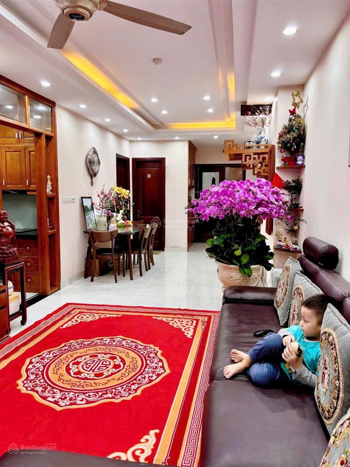 Do chuyển đổi nơi ở tôi bán căn trục 09, hướng đông nam, full nội thất, ở rất lộc.  0926 397 ***