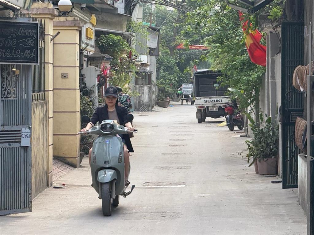 Mảnh đất gà đẻ trứng vàng tây hồ, ngõ thông ôtô, dt 58m2 mt 5.2m, hàng xóm ciputra  lotte, 12.5tỷ