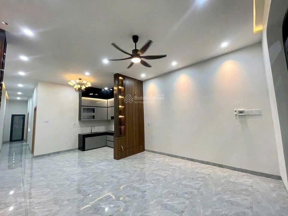Ngay bửu long nhà cấp 4 mới full nội thất. vị trí gần trấn biên và bờ kè bửu long, trả trước 450tr