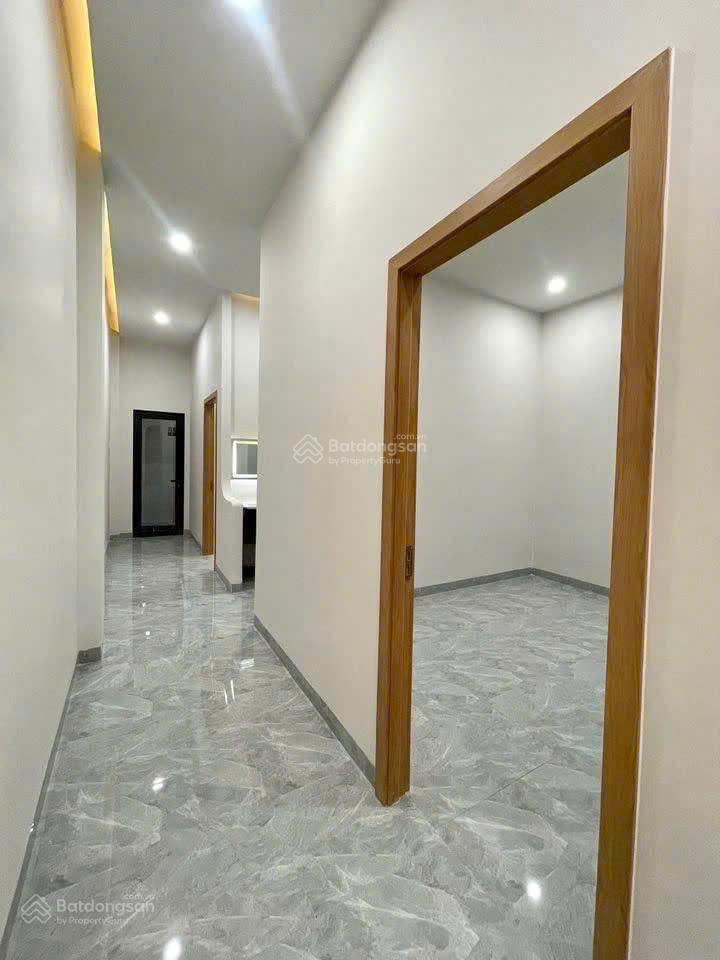 Ngay bửu long nhà cấp 4 mới full nội thất. vị trí gần trấn biên và bờ kè bửu long, trả trước 450tr