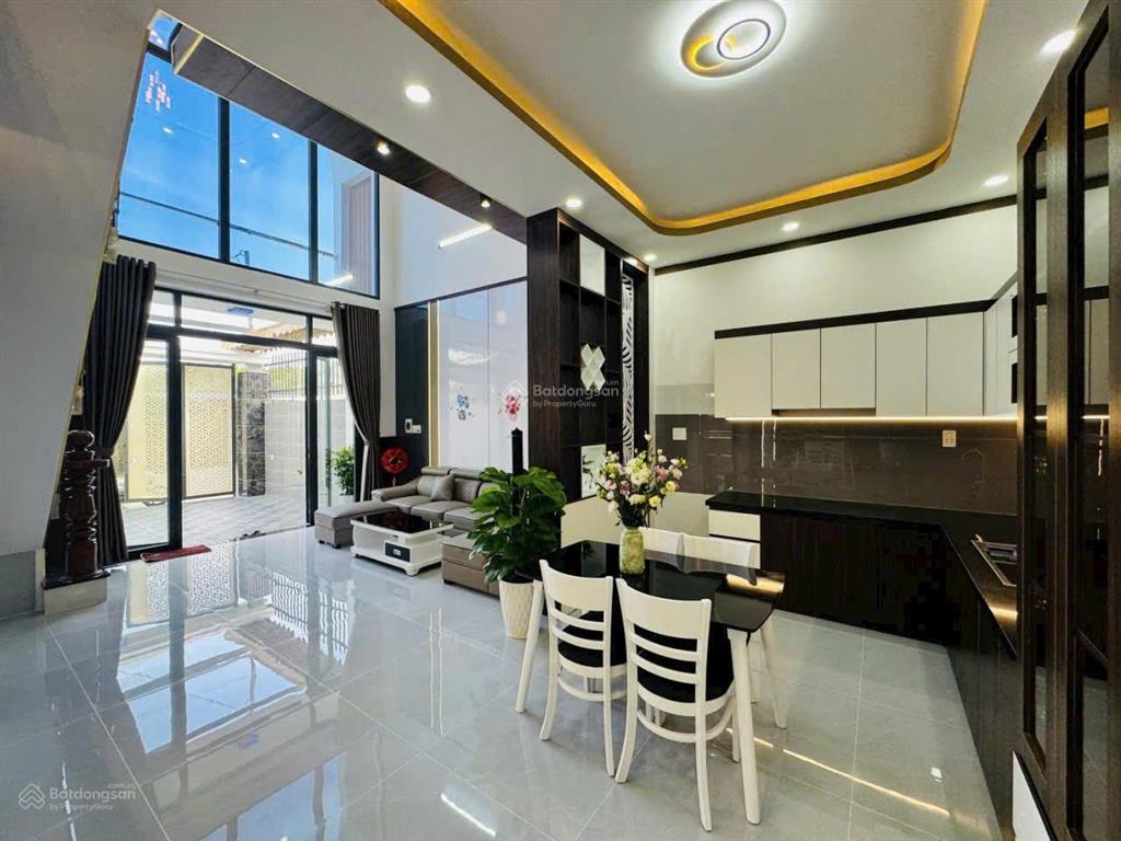 Nhà ngộp ngay ủy ban phường tân triều, chủ giảm mạnh 200 triệu. trả trước 300 triệu