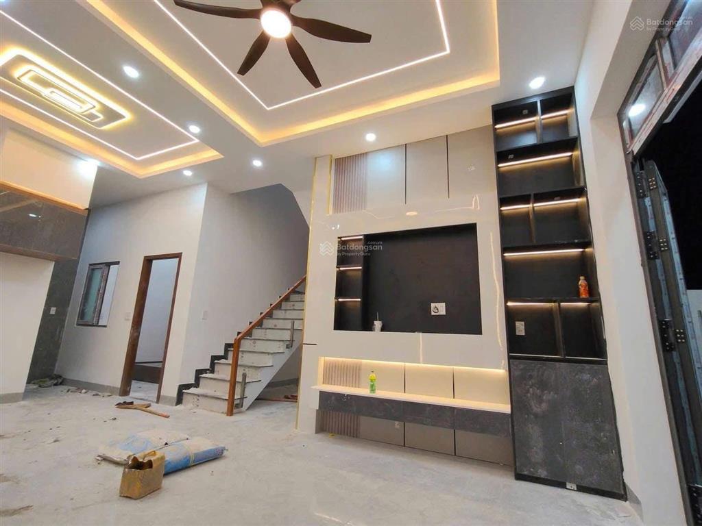 Biệt thự mini 7x15 ngay chợ thạnh phú, ủy ban phường tân triều trả trước 400 triệu  tặng nội thất