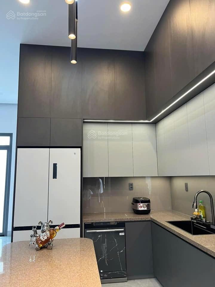 Không cần phải thuê mặt bằng nữa. em bán căn này kinh doanh buôn bán đượctrả trước chỉ 600 triệu