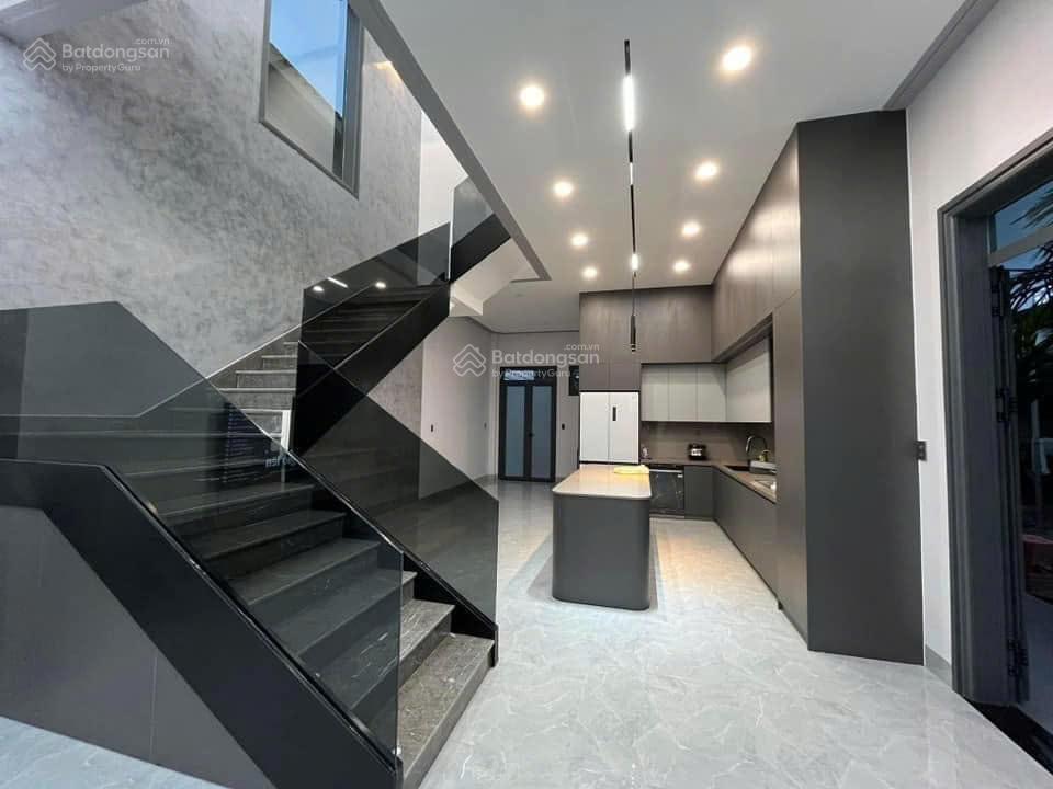 Không cần phải thuê mặt bằng nữa. em bán căn này kinh doanh buôn bán đượctrả trước chỉ 600 triệu