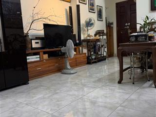 Hàng hiếm tại gemek tower, bán gấp 4,2 tỷ, 68m2, 2pn, 2wc, đầy đủ nội thất