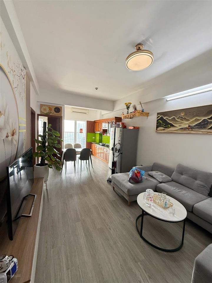 Chính chủ cho thuê căn 3pn giá 8 triệu/tháng toà gemek 1