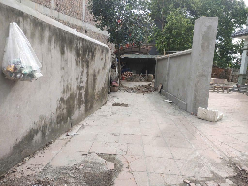 Cần bán 43m2 đất thổ cư Trưng Trắc, Văn Lâm, chỉ 1.x tỷ: 0835459289