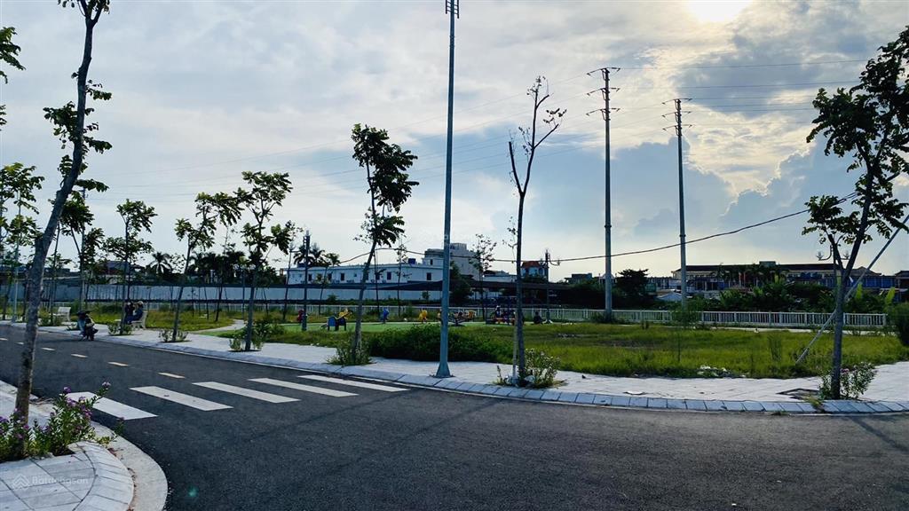 Đất nền sổ lâu dài nhận ngay, 100m2, giá từ 2,72 tỷ