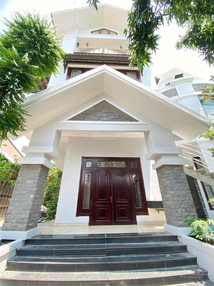 Cho thuê biệt thự mặt tiền võ nguyên giáp, phước long a , q9 , tp thủ đức