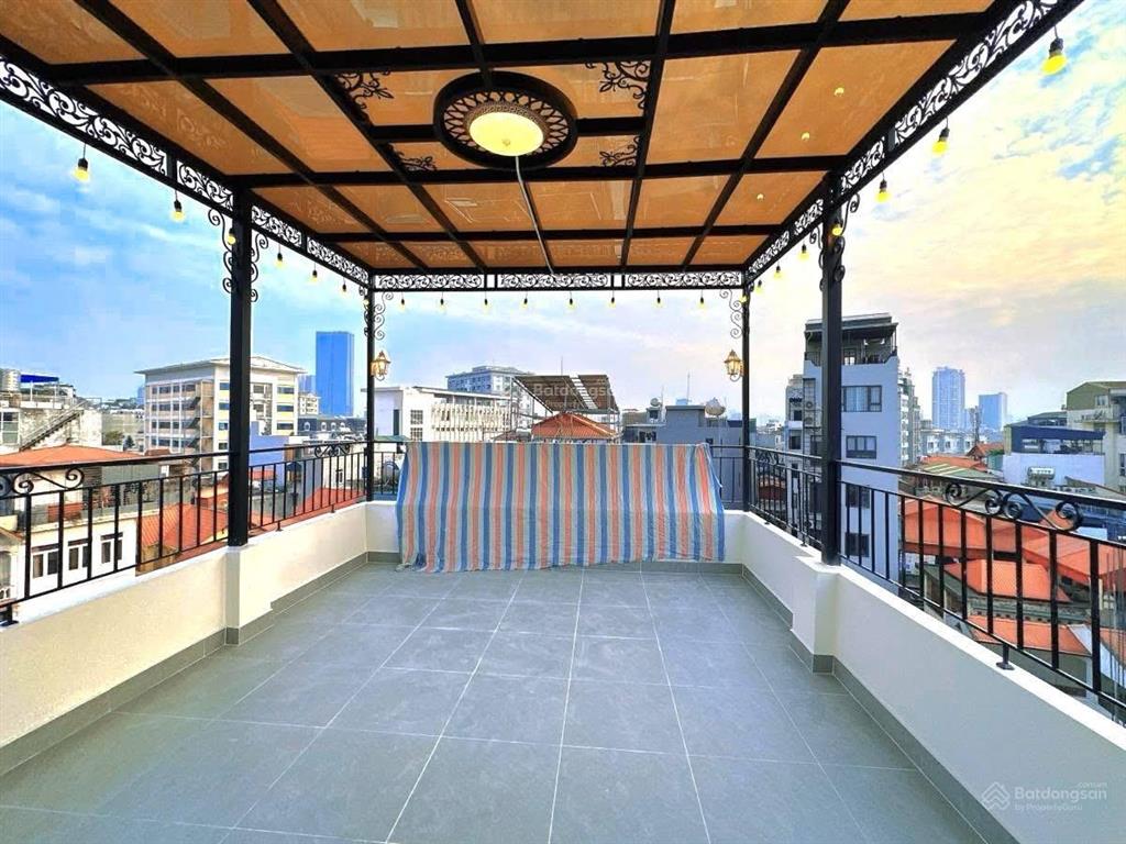 Bán nr ô tô thang máy siêu hot tại phùng chí kiên, 17,5 tỷ, 55m2, 4pn, 6wc, 7t